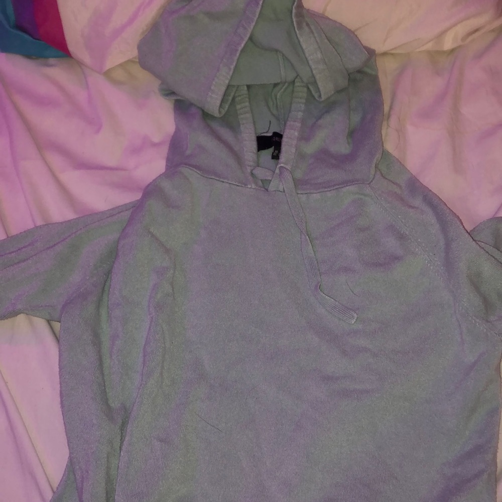 hooded longsleeve